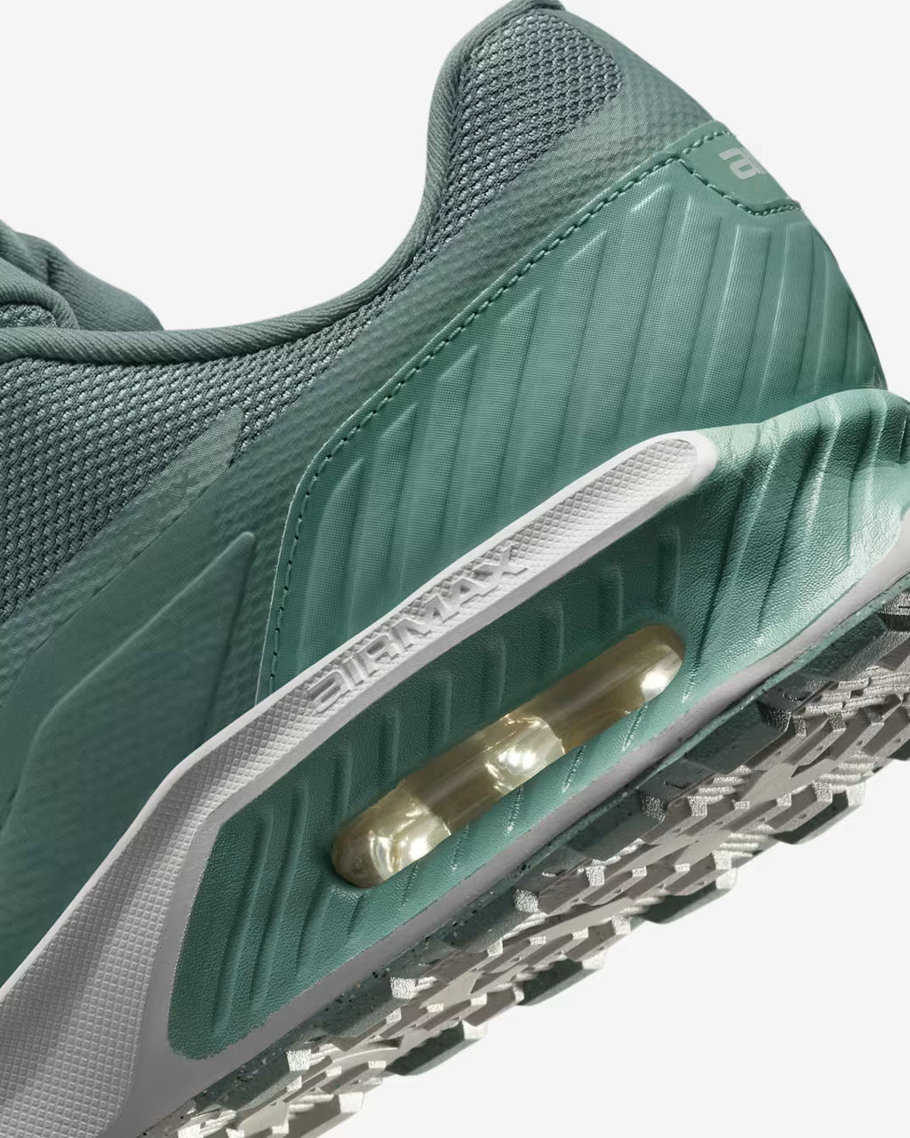 NIKE Air Max BIA